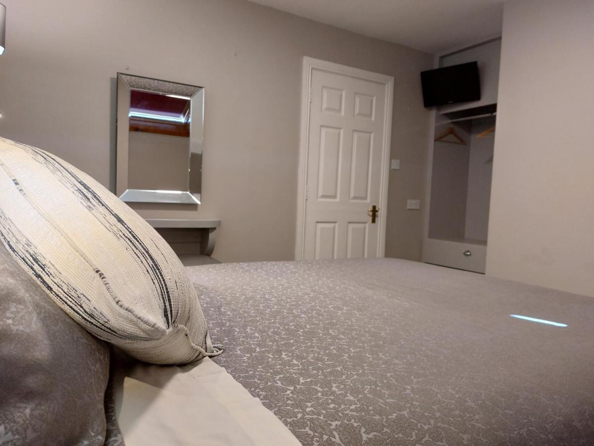 Murphy'S Guesthouse ดิงเกิล ภายนอก รูปภาพ