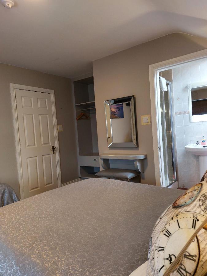 Murphy'S Guesthouse ดิงเกิล ภายนอก รูปภาพ